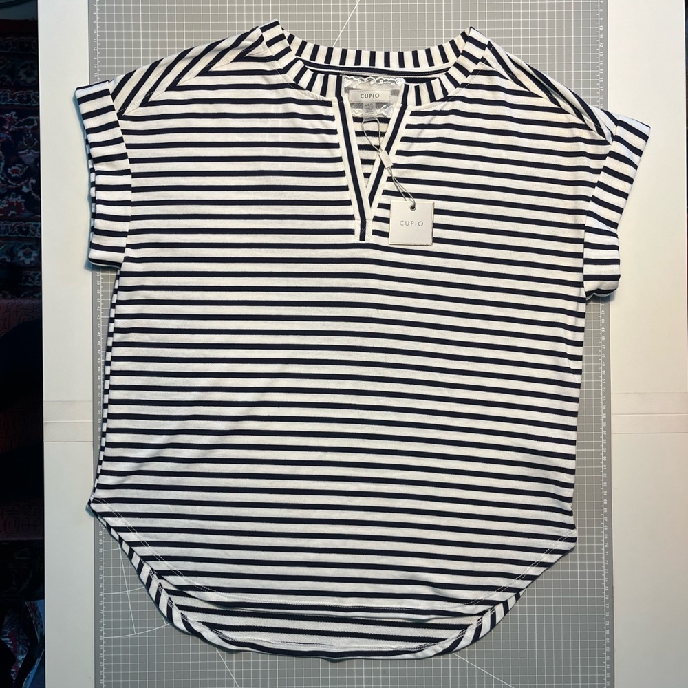 Cupio Black and White Cap Sleeve T-Shirt with Mandarin Collar